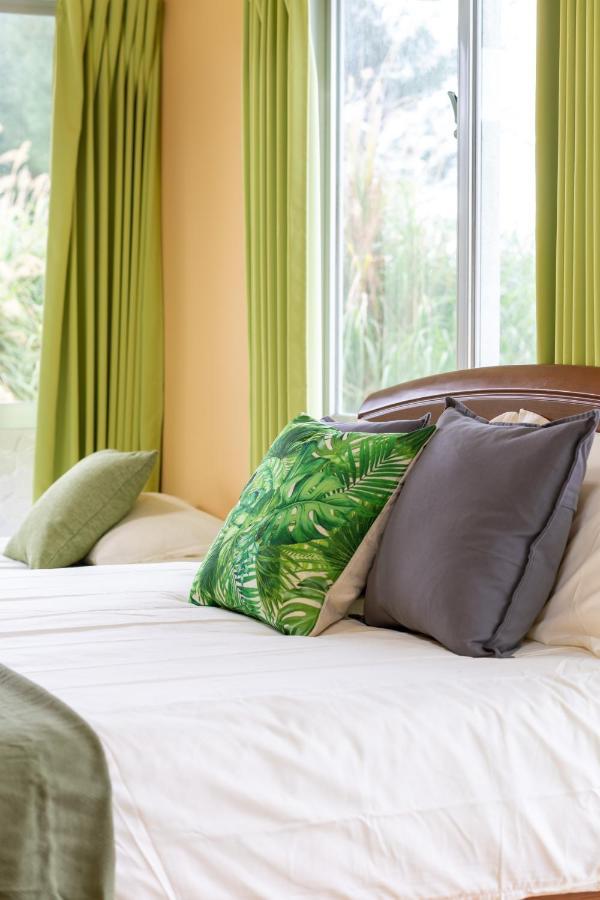 Deluxe Room 130平米 Urumahotel מראה חיצוני תמונה